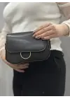 Omarı Şık Siyah Cilt Çanta