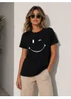 Minimal Gülümseyen Yüz Baskılı Tişört Kısa Kol Yazlık T-Shirt - Siyah
