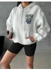 Omarı Şardonlu Oversize Kafa Baskılı Sweat Beyaz