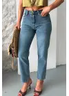 Mom fit kar yıkama bıyık detaylı jeans pantolon d2006