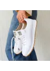 Omarı Beyaz Cilt Bağcıklı Spor Ayakkabı