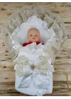 Omarı İnci ve Dantel Detaylı Yumuşak Kundak Bebek Battaniyesi Gold