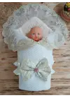 Omarı Yenidoğan Güpürlü Fiyonklu Bebek Battaniyesi Ekru