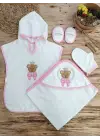 Omarı Yumuşak Bear Nakışlı Kız Bebek Havlu Seti