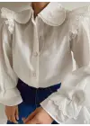 Omuzu Fırfırlı Fistolu Kolu Lastikli Düğmeli Gömlek -Beyaz