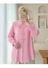 Önü Kurdele Detaylı Düğmeli Önlük Yaka Gömlek -Pembe