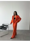 Omarı Yüksek Kaliteli Oranj Takım Elbise