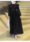 Omarı Siyah Dantel Detaylı Elbise