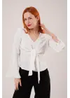 Omarı Ön Bağlamalı Beyaz Bluz