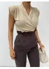 Omarı Elegan Sıfır Kol Kruvaze Bluz - Bej