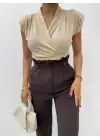 Sıfır Kol Vatkalı Kruvaze Model Sandy Bluz -Bej