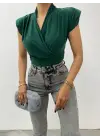 Sıfır Kol Vatkalı Kruvaze Model Sandy Bluz -Zümrüt