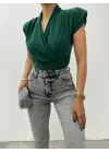 Sıfır Kol Vatkalı Kruvaze Model Sandy Bluz -Zümrüt