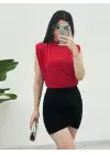 Omarı Sıfır Kol Vatkalı Kırmızı Bluz