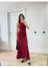 Omarı Şık Kırmızı Uzun Elbise