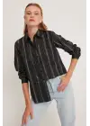 Siyah Çizgili Varak Desenli Gömlek 20253