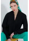Siyah Kruvaze Yaka Dökümlü Saten Bluz 0492