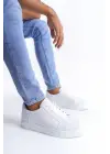 Omarı Hafif ve Şık Beyaz Erkek Sneaker Ayakkabı