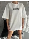 Omarı Beyaz Bisiklet Desenli Oversize Yaka T-Shirt