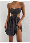 Çarpıcı Straplez Elbise
