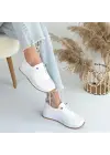 Modern Beyaz Bağcıklı Spor Ayakkabı