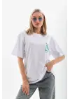 Omarı Beyaz Oversize Baskılı T-Shirt