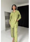 Omarı Şık Yeşil Takım Elbise