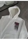 Omarı Beyaz Uzun Kol Kapşonlu Baskılı Sweatshirt