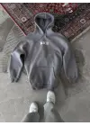 Uzun Kol Kapşonlu Göğüs Baskılı SweatShirt - Gri
