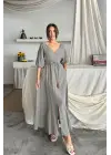 V YAKA BEL BONCUK BAĞLAMALI MÜSLİN ELBİSE YIRTMAÇ DETAYLI - Gri