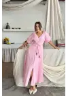 Omarı Pembe Müslin Elbise Yırtmaç Detaylı Yaka Tasarımı