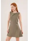 Yanları Zincir Detaylı Sıfır Kol Haki Mini Elbise