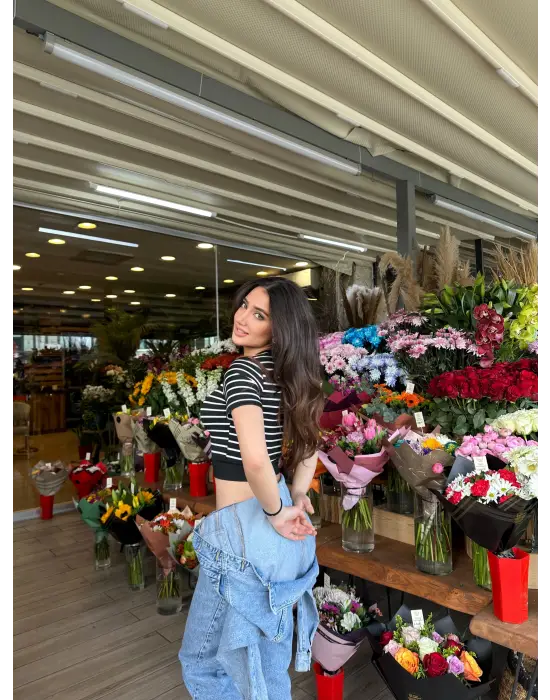 Omarı Trend Çizgili Manşetli T-Shirt