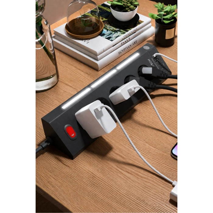 Fulltech Ftr-26 5Li Akım Korumalı Priz 2 USB-A, 2 USB-C, 3 Kademeli Gece Lambası, 2 Metre Kablo