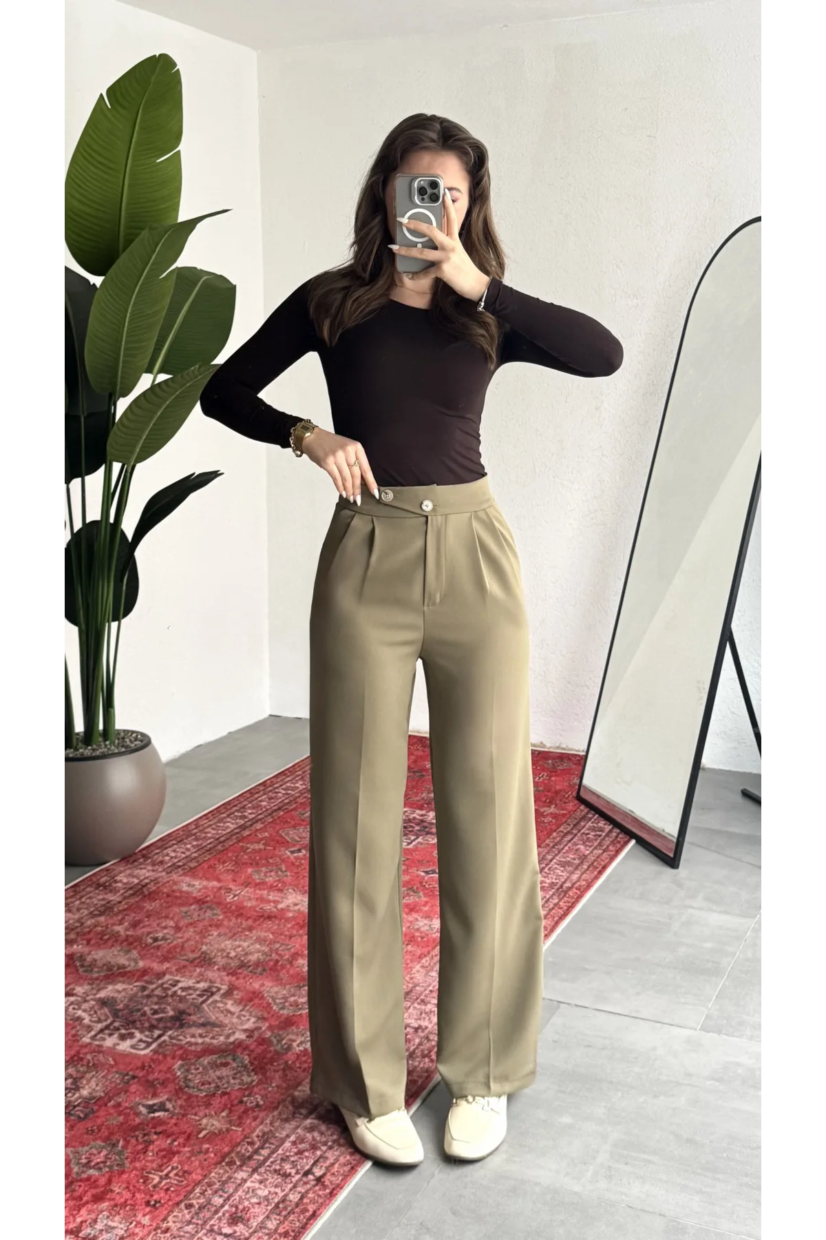 Kadın Haki Yüksek Bel Pileli Bol Paça Beli Lastikli Kore Model Kumaş Pantolon