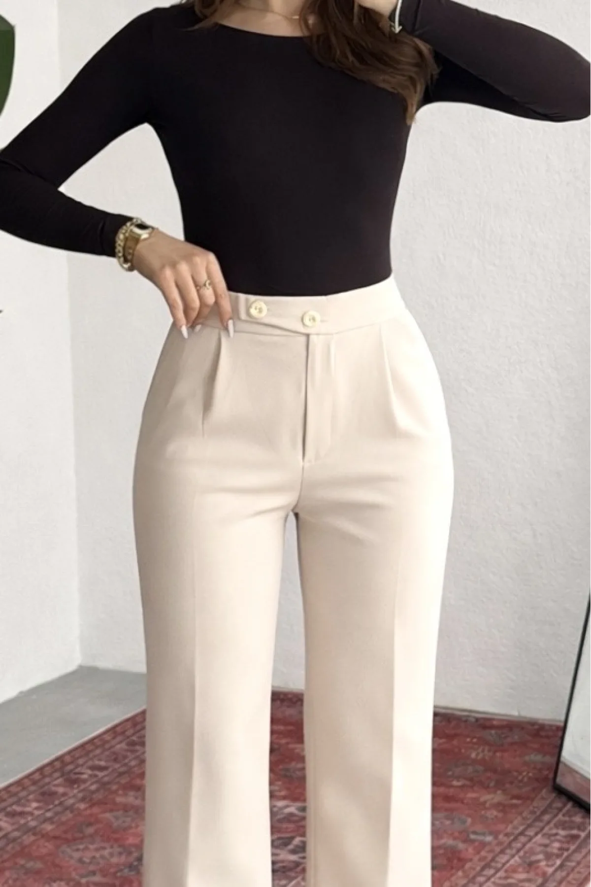 Kadın Krem Yüksek Bel Pileli Bol Paça Beli Lastikli Kore Model Kumaş Pantolon