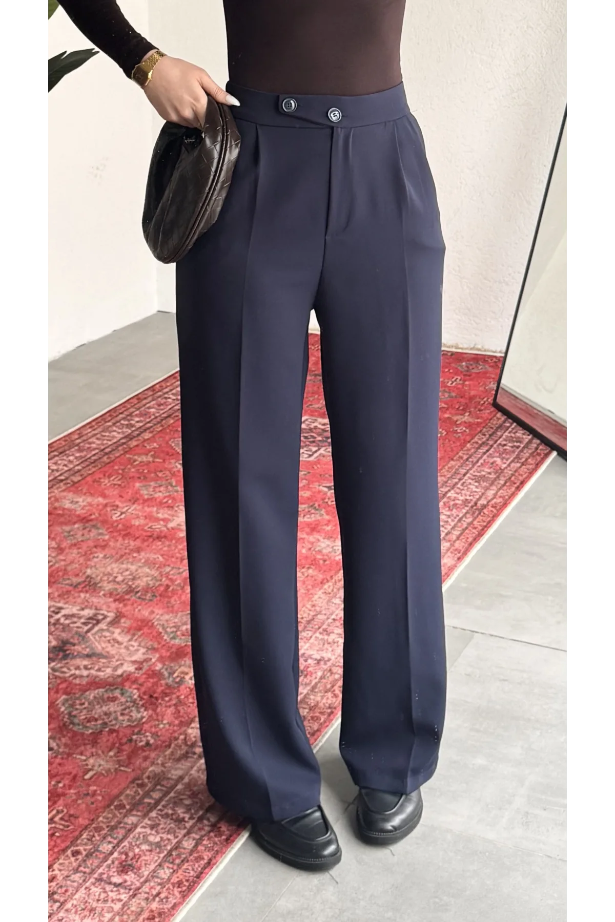 Kadın Laci Yüksek Bel Pileli Bol Paça Beli Lastikli Kore Model Kumaş Pantolon