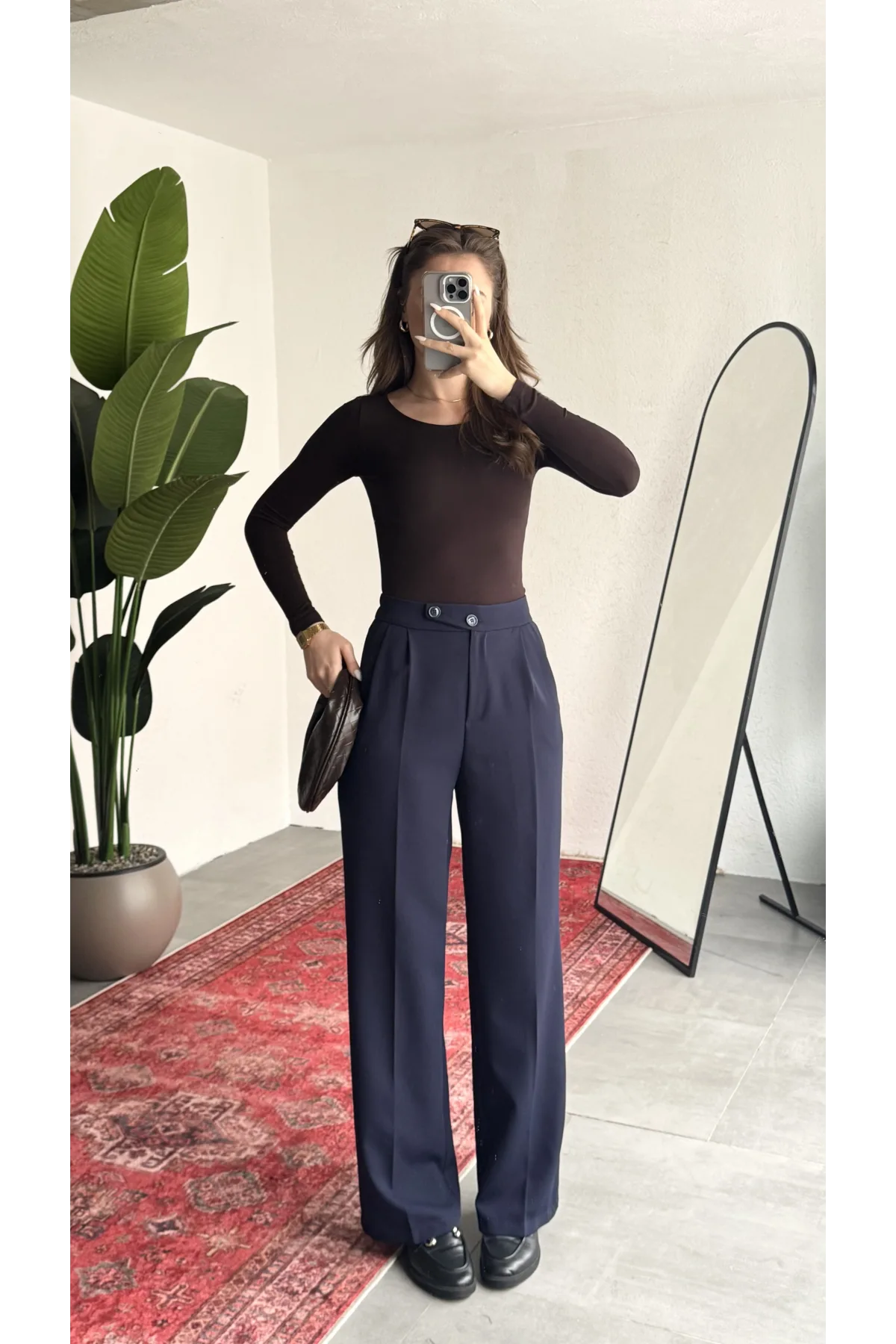 Kadın Laci Yüksek Bel Pileli Bol Paça Beli Lastikli Kore Model Kumaş Pantolon