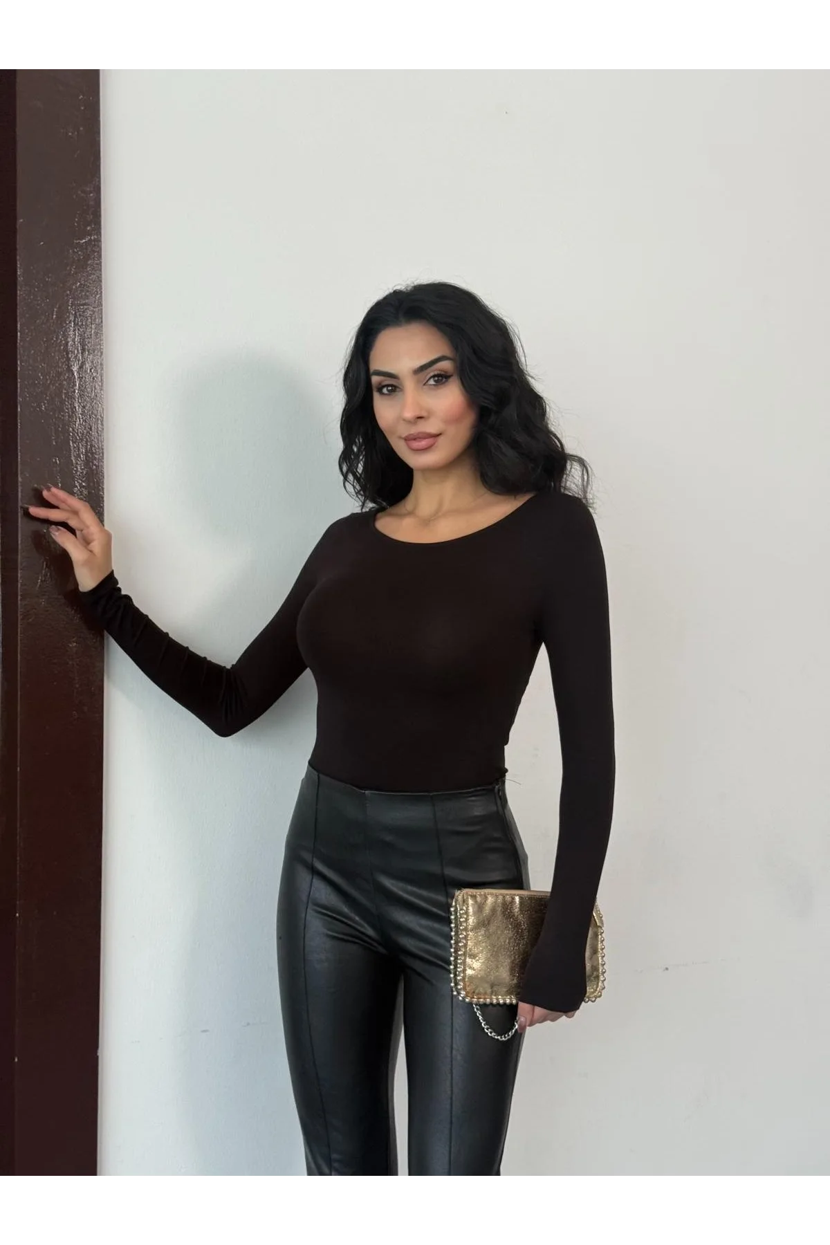 Kadın Açık Yaka Uzun Kollu Basic Body Bluz Siyah