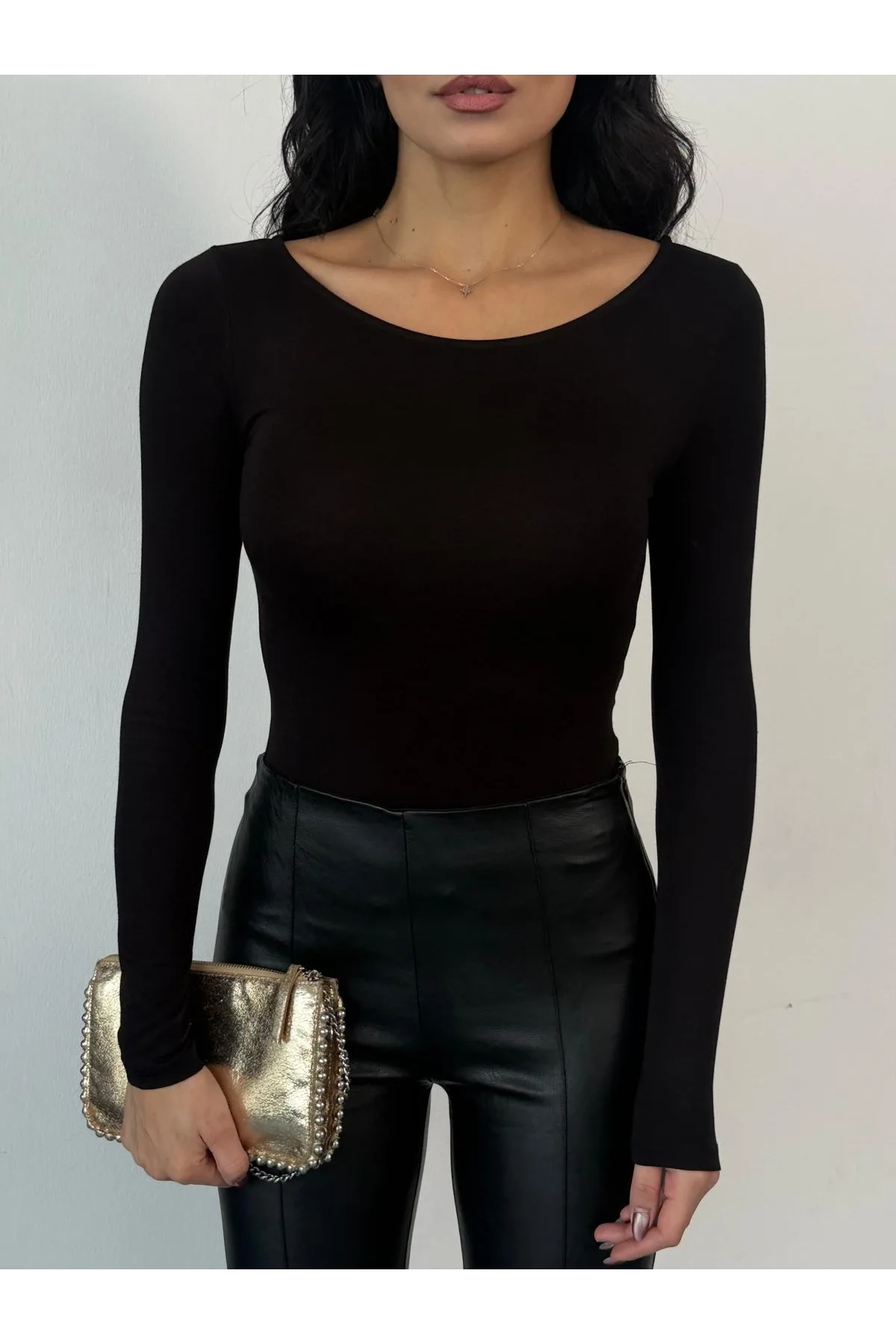 Kadın Açık Yaka Uzun Kollu Basic Body Bluz Siyah