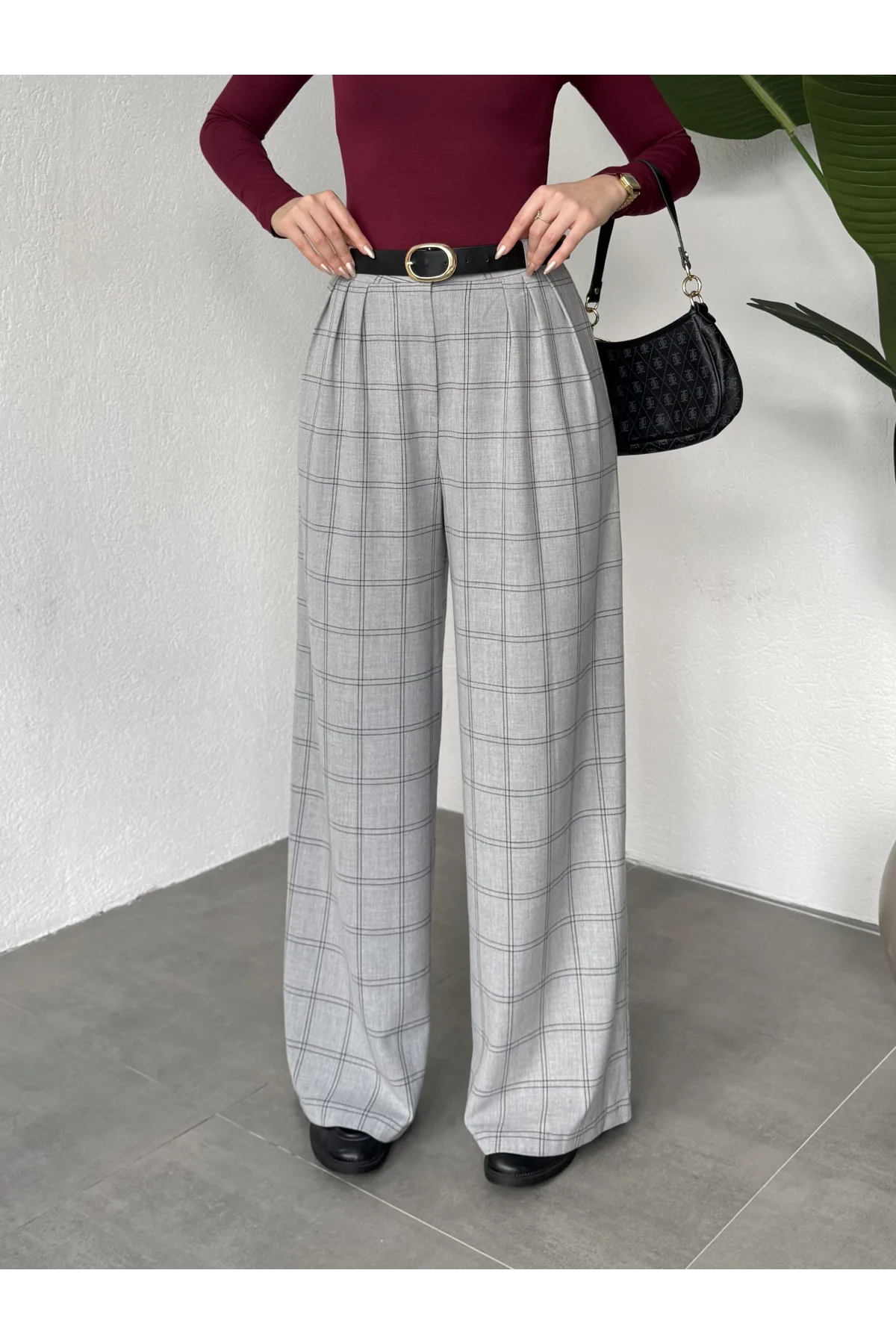 Kadın Gri Ekoseli Kareli Yüksek Bel Bol Paça Palazzo Kumaş Pantolon