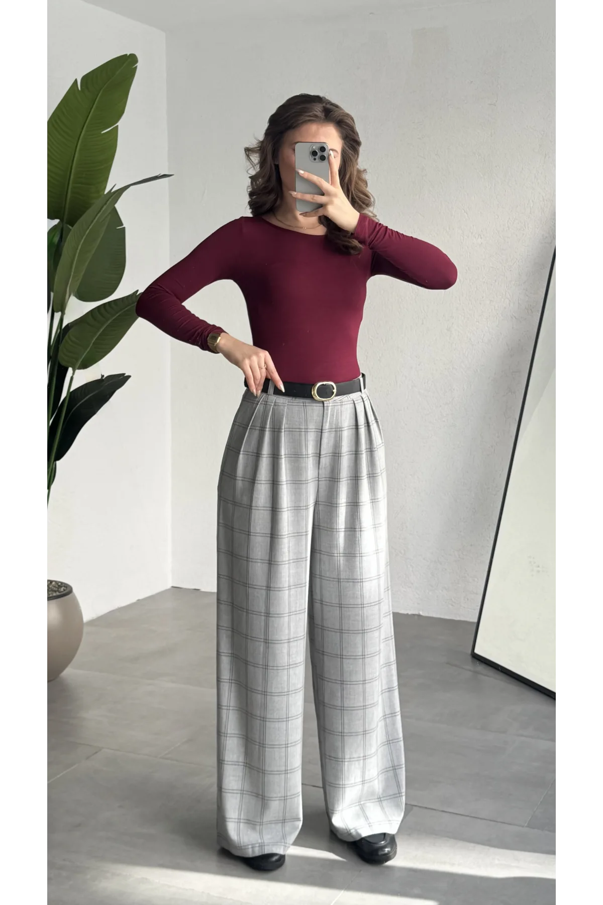 Kadın Gri Ekoseli Kareli Yüksek Bel Bol Paça Palazzo Kumaş Pantolon