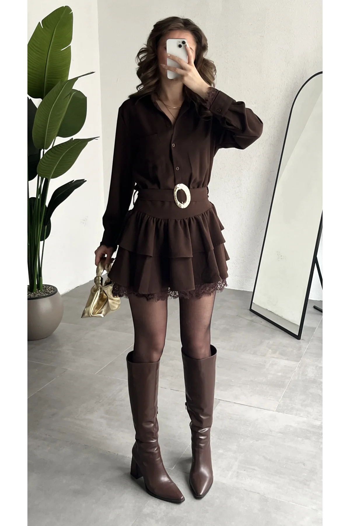 Kadın Kahverengi Kemer Detaylı Volanlı Gömlek Yaka Dantel Detaylı Mini Elbise