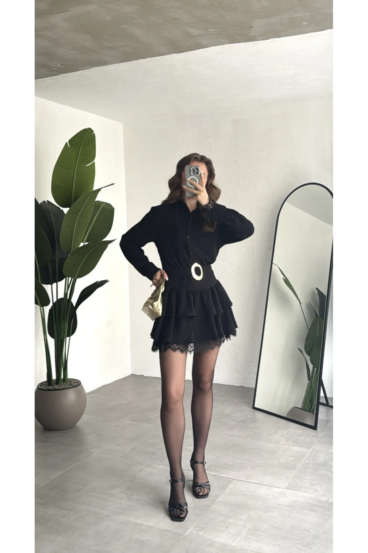 Kadın Siyah Kemer Detaylı Volanlı Gömlek Yaka Dantel Detaylı Mini Elbise