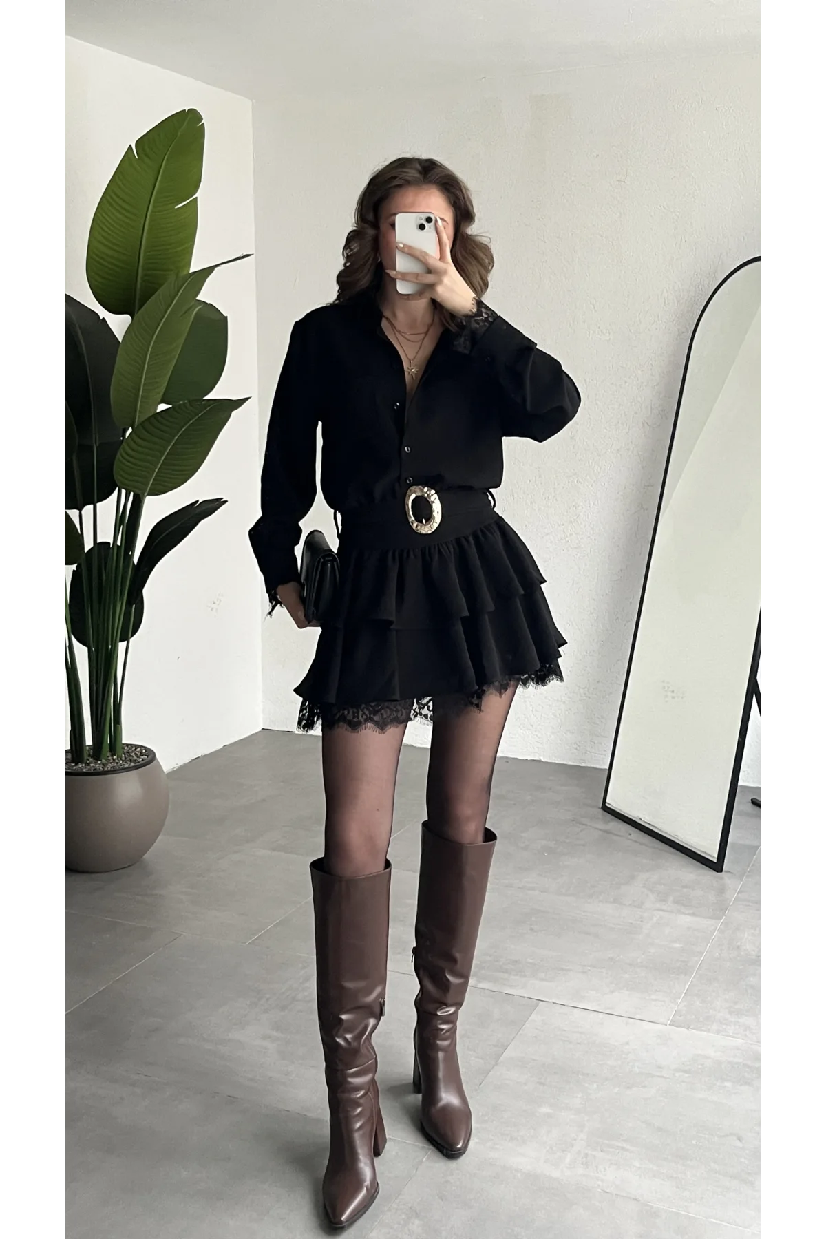 Kadın Siyah Kemer Detaylı Volanlı Gömlek Yaka Dantel Detaylı Mini Elbise