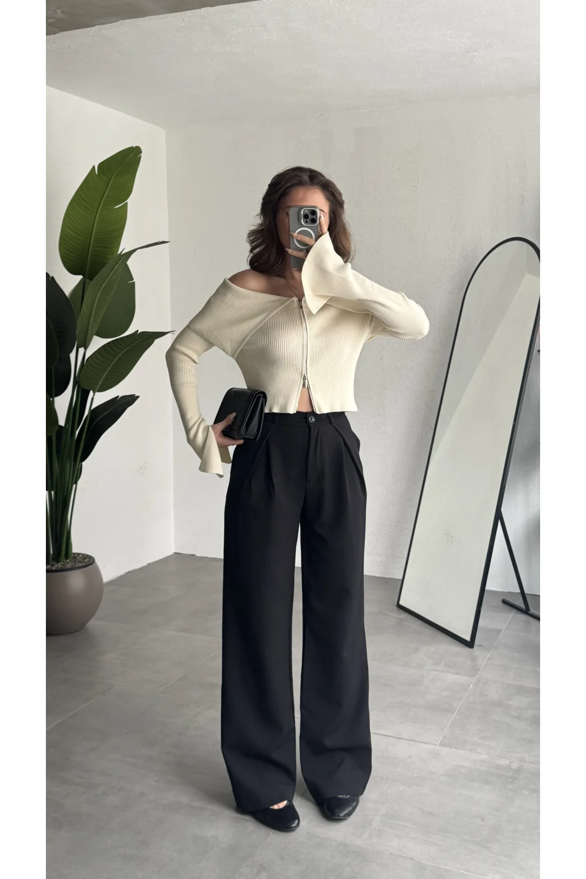 Kadın Siyah Yüksek Bel Pileli Kumaş Pantolon Wide Leg Bol Paça Şık Ofis Palazzo