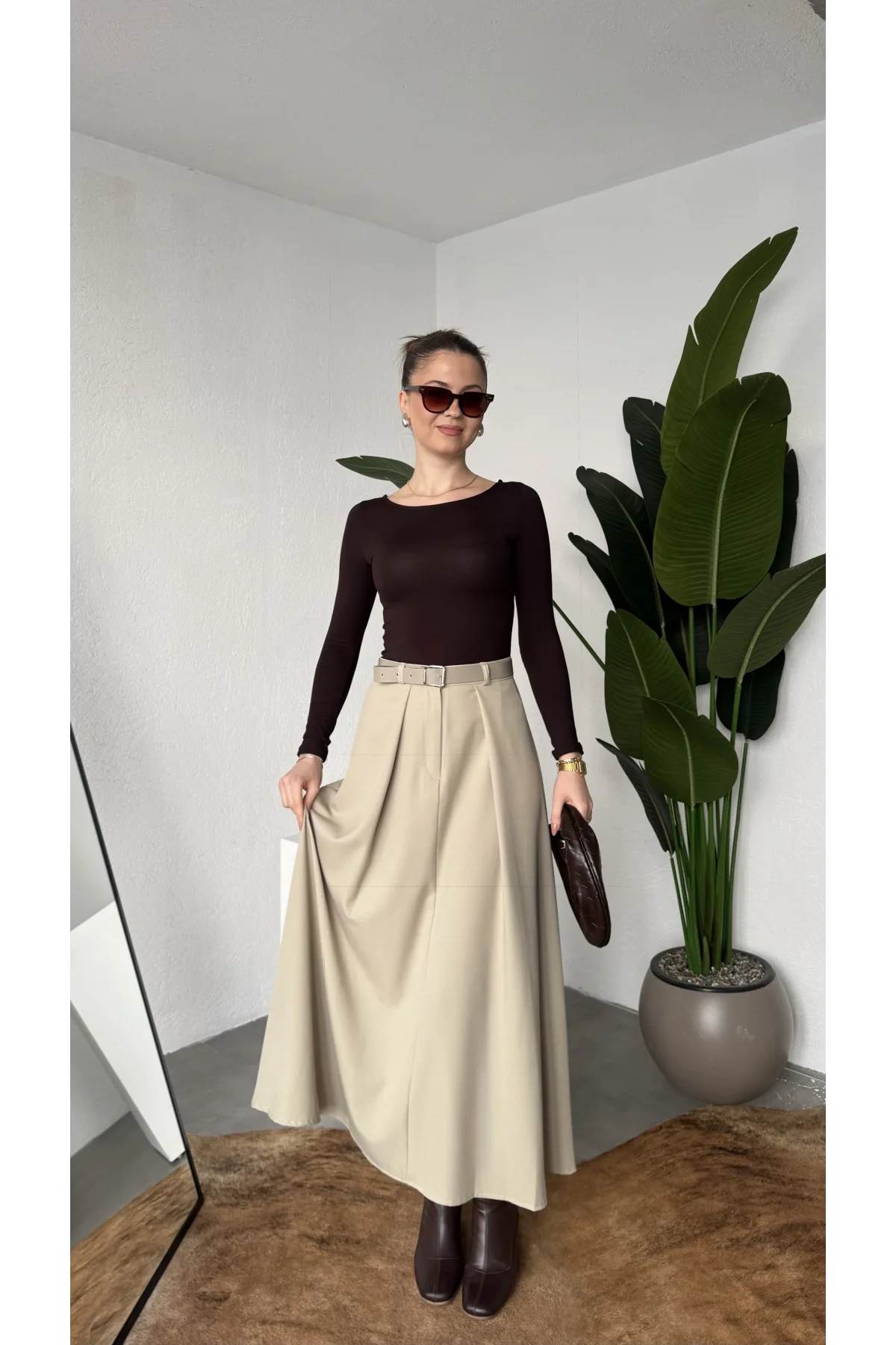 Kadın Krem Maxi Boy Kemerli Uzun Etek Kadın Yüksek Bel Pileli