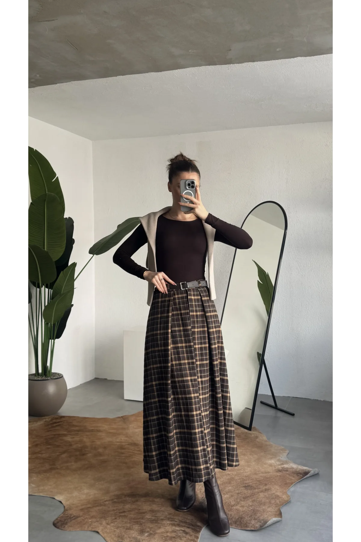 Kadın Kahve Ekoseli Maxi Boy Kemerli Uzun Etek Kadın Yüksek Bel Pileli
