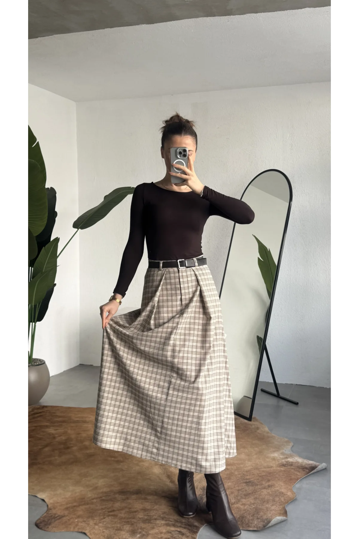 Kadın Krem Ekoseli Maxi Boy Kemerli Uzun Etek Kadın Yüksek Bel Pileli