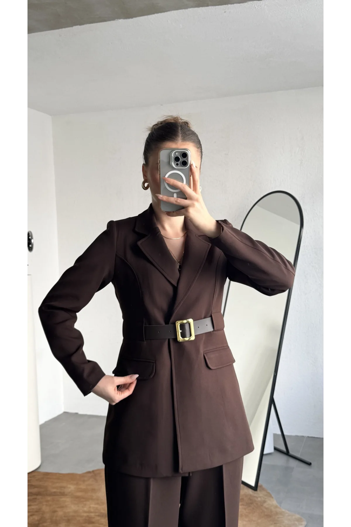 Kadın Kahverengi Blazer Ceket Pantolon Takım Kemer Detaylı